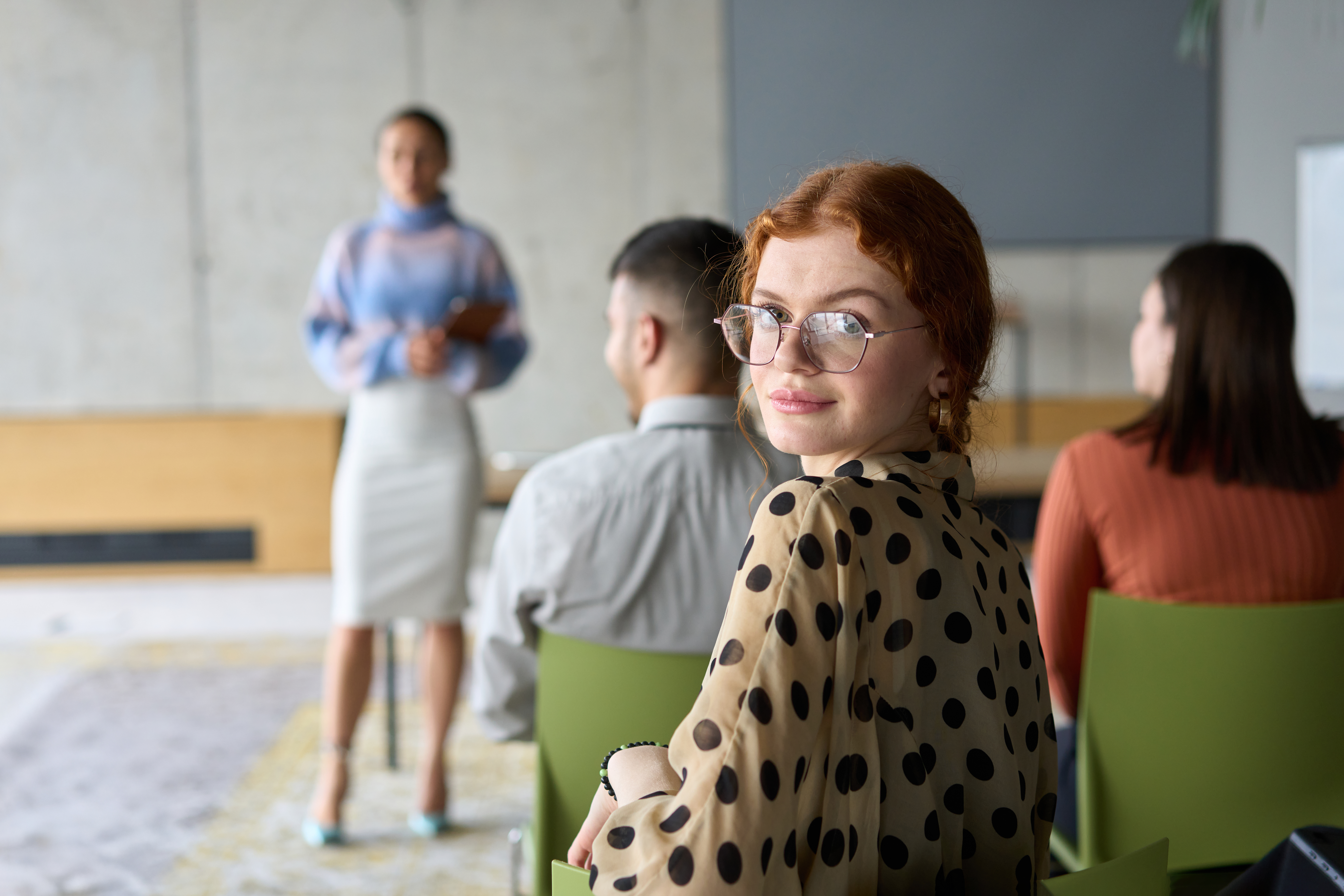 Learning to collect intelligence before asking a single question