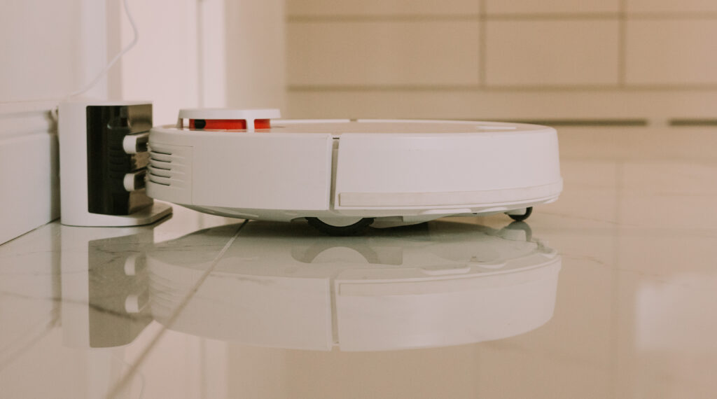Service robots: robot cleaner