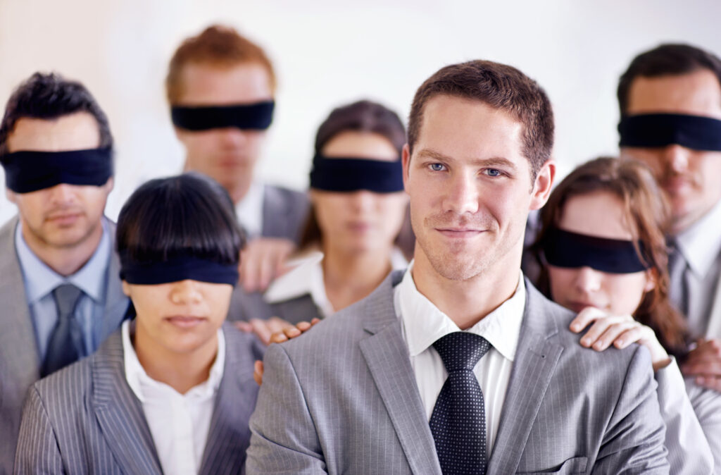 Deception, persuasion, and information control